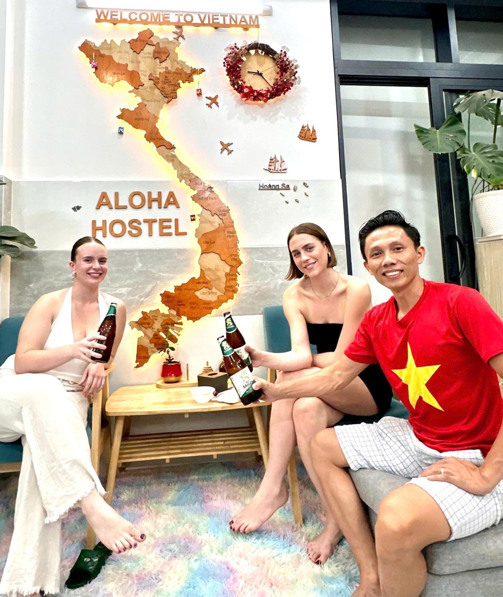 Aloha Saigon Premium Hostel By Local Travel Experts - Newly Opened, Less-Touristy Location, Spacious Rooms, Glass Shower Bathroom, Free Breakfast & Walking Tour Ho Chi Minh-staden Exteriör bild