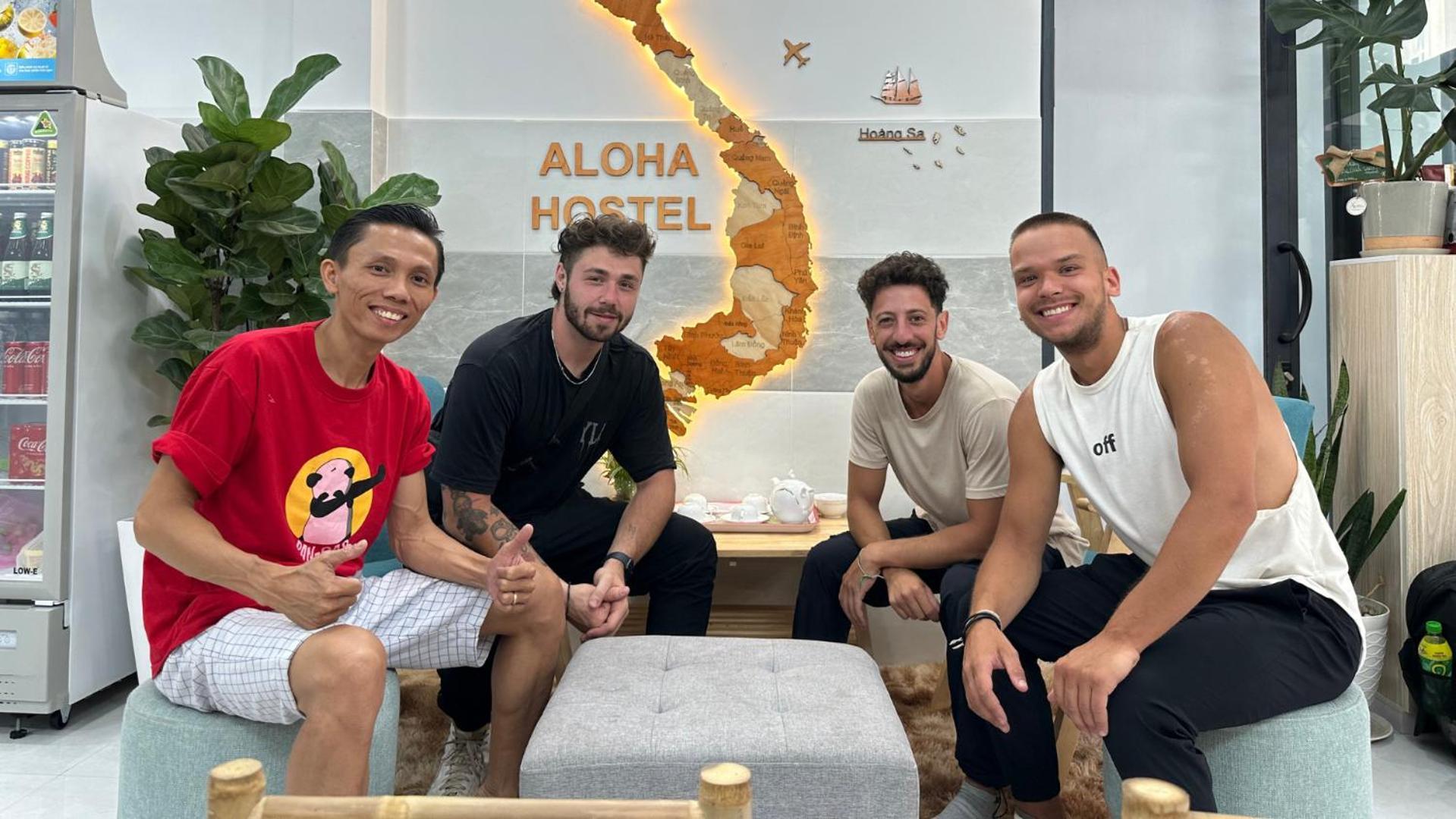 Aloha Saigon Premium Hostel By Local Travel Experts - Newly Opened, Less-Touristy Location, Spacious Rooms, Glass Shower Bathroom, Free Breakfast & Walking Tour Ho Chi Minh-staden Exteriör bild