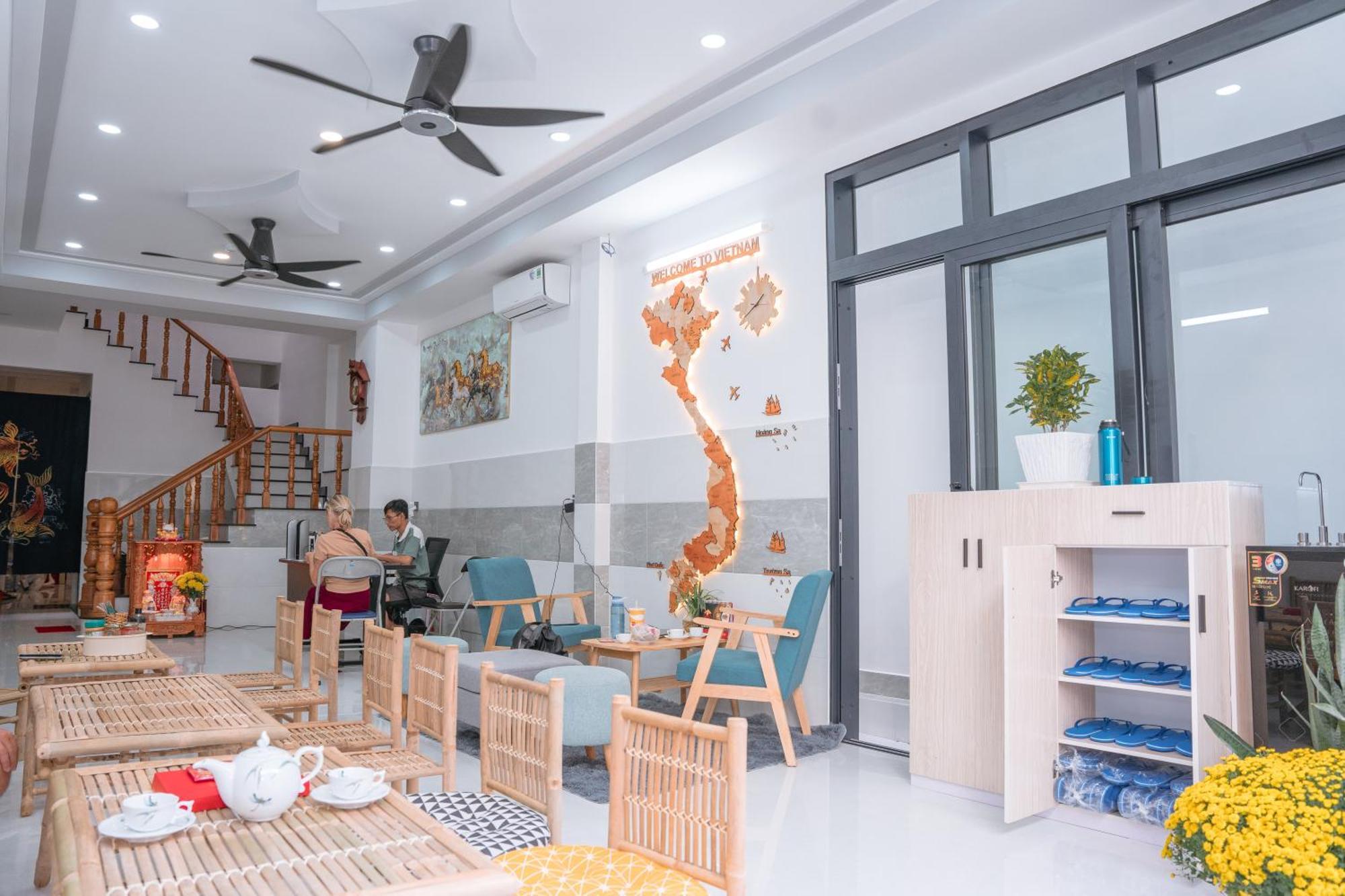 Aloha Saigon Premium Hostel By Local Travel Experts - Newly Opened, Less-Touristy Location, Spacious Rooms, Glass Shower Bathroom, Free Breakfast & Walking Tour Ho Chi Minh-staden Exteriör bild