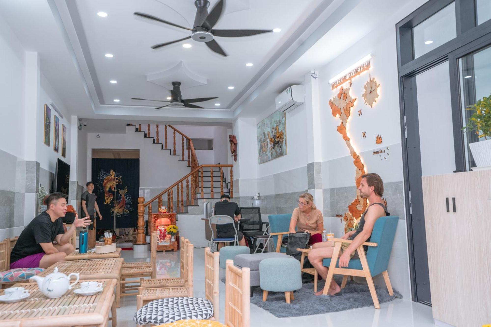 Aloha Saigon Premium Hostel By Local Travel Experts - Newly Opened, Less-Touristy Location, Spacious Rooms, Glass Shower Bathroom, Free Breakfast & Walking Tour Ho Chi Minh-staden Exteriör bild