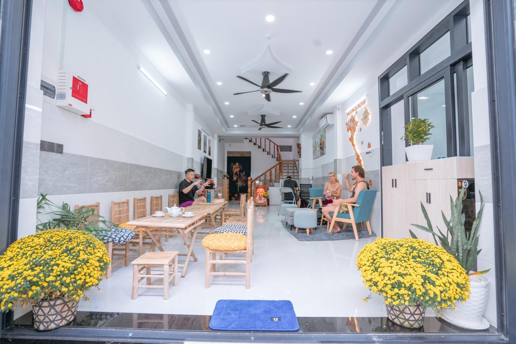 Aloha Saigon Premium Hostel By Local Travel Experts - Newly Opened, Less-Touristy Location, Spacious Rooms, Glass Shower Bathroom, Free Breakfast & Walking Tour Ho Chi Minh-staden Exteriör bild