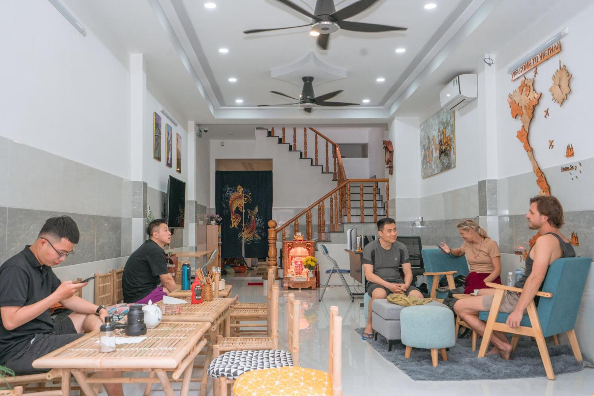Aloha Saigon Premium Hostel By Local Travel Experts - Newly Opened, Less-Touristy Location, Spacious Rooms, Glass Shower Bathroom, Free Breakfast & Walking Tour Ho Chi Minh-staden Exteriör bild