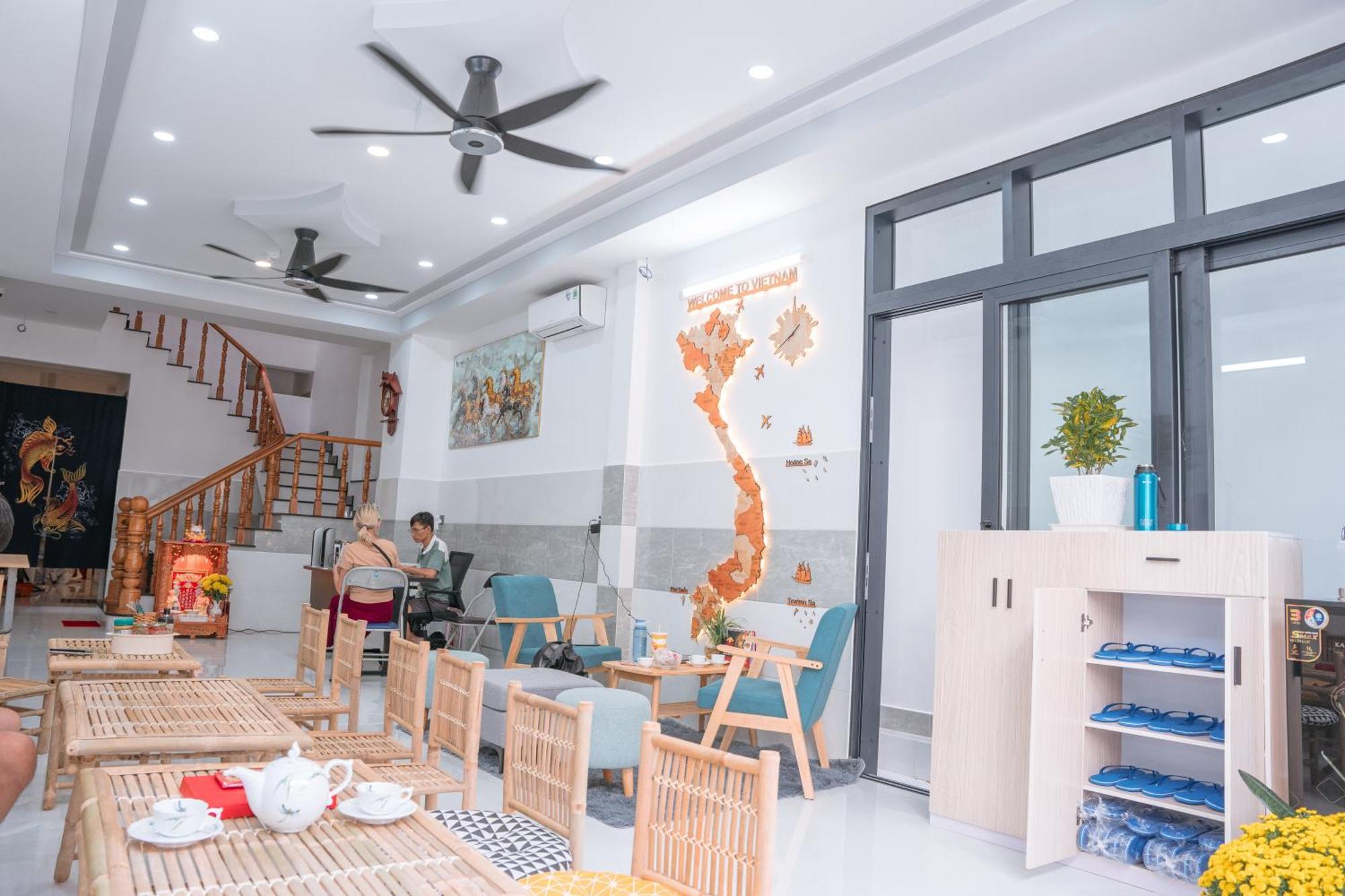 Aloha Saigon Premium Hostel By Local Travel Experts - Newly Opened, Less-Touristy Location, Spacious Rooms, Glass Shower Bathroom, Free Breakfast & Walking Tour Ho Chi Minh-staden Exteriör bild