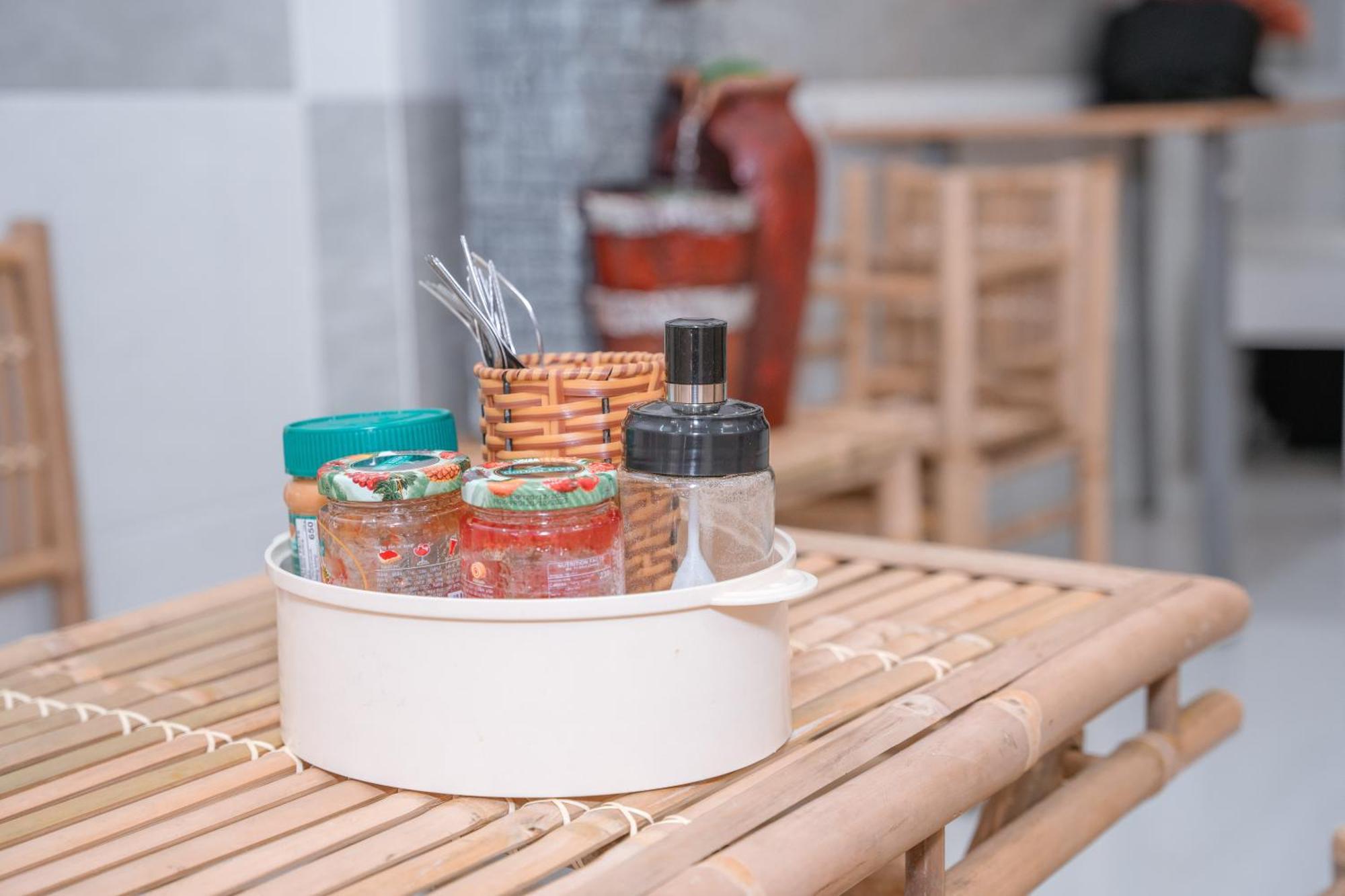 Aloha Saigon Premium Hostel By Local Travel Experts - Newly Opened, Less-Touristy Location, Spacious Rooms, Glass Shower Bathroom, Free Breakfast & Walking Tour Ho Chi Minh-staden Exteriör bild