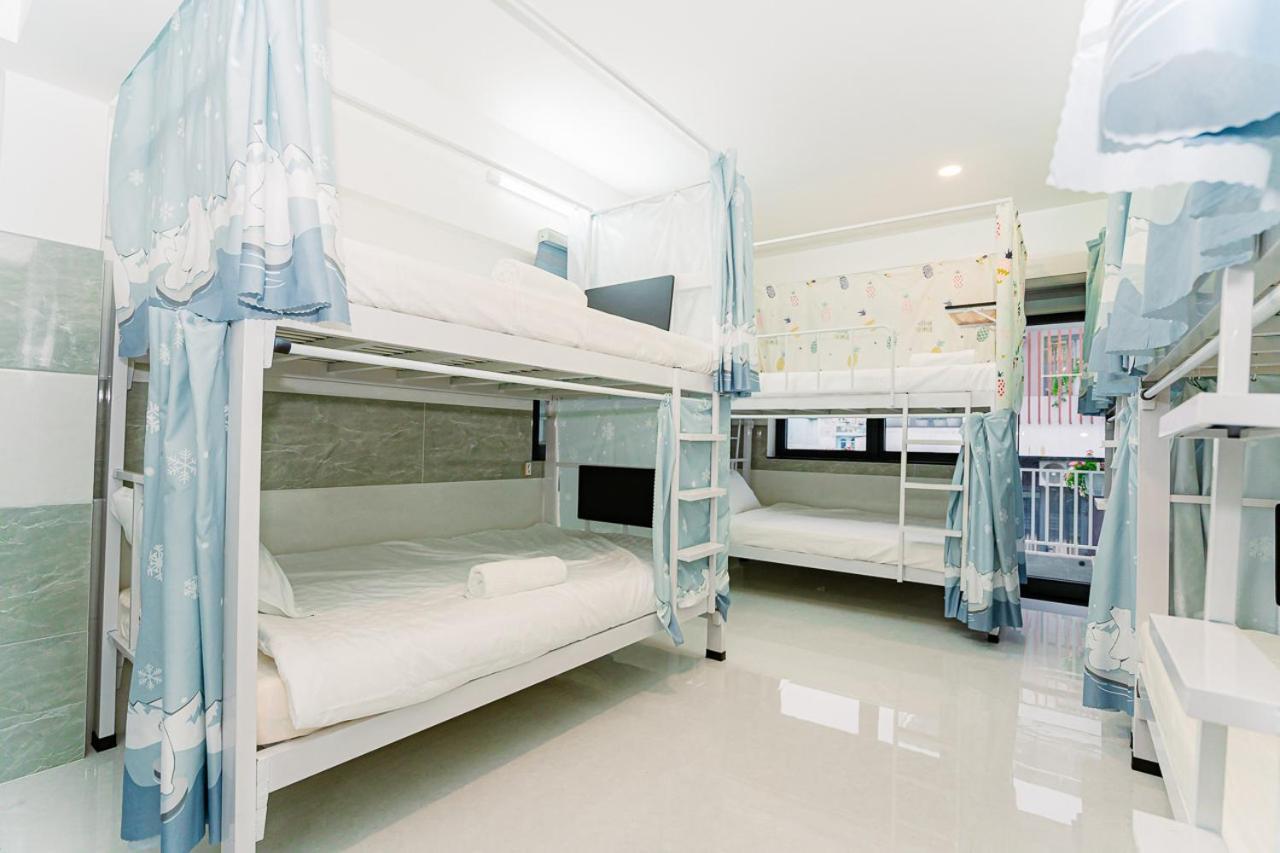 Aloha Saigon Premium Hostel By Local Travel Experts - Newly Opened, Less-Touristy Location, Spacious Rooms, Glass Shower Bathroom, Free Breakfast & Walking Tour Ho Chi Minh-staden Exteriör bild
