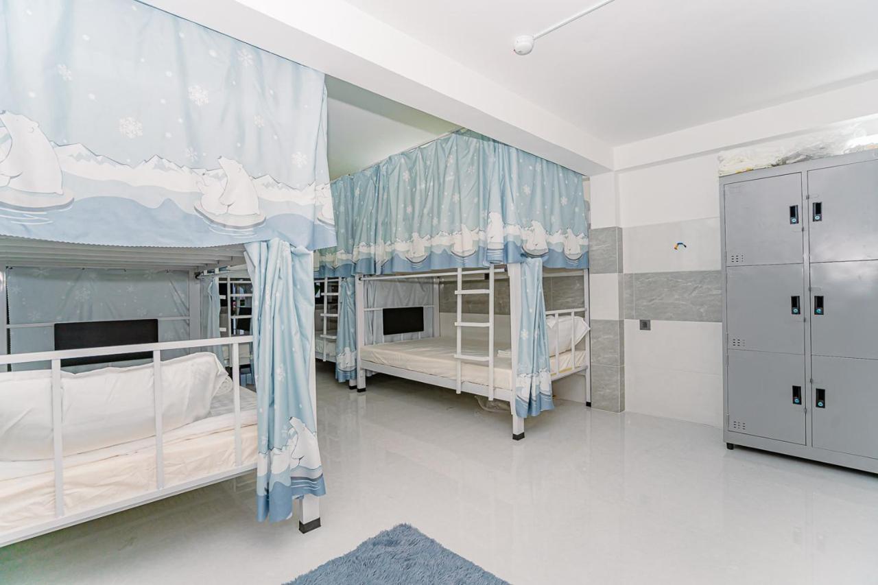 Aloha Saigon Premium Hostel By Local Travel Experts - Newly Opened, Less-Touristy Location, Spacious Rooms, Glass Shower Bathroom, Free Breakfast & Walking Tour Ho Chi Minh-staden Exteriör bild